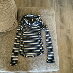 Free People Crowl Neck Longsleeve